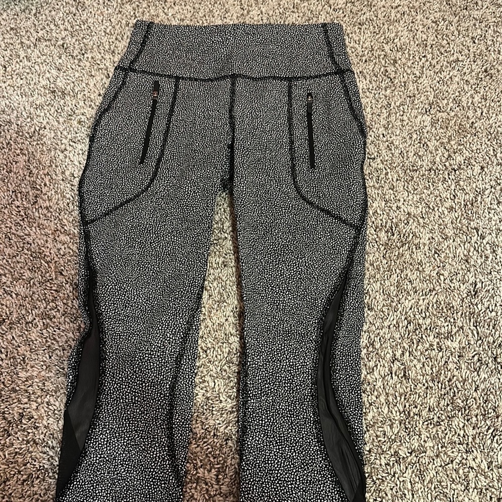 Pattern lululemon leggings